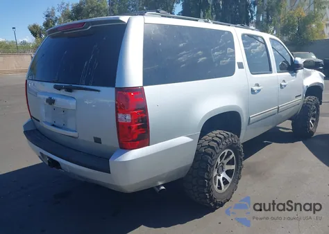 2013 Chevrolet Suburban 1500 Ls z USA, uszkodzony, nr VIN 1GNSCHE02DR279905